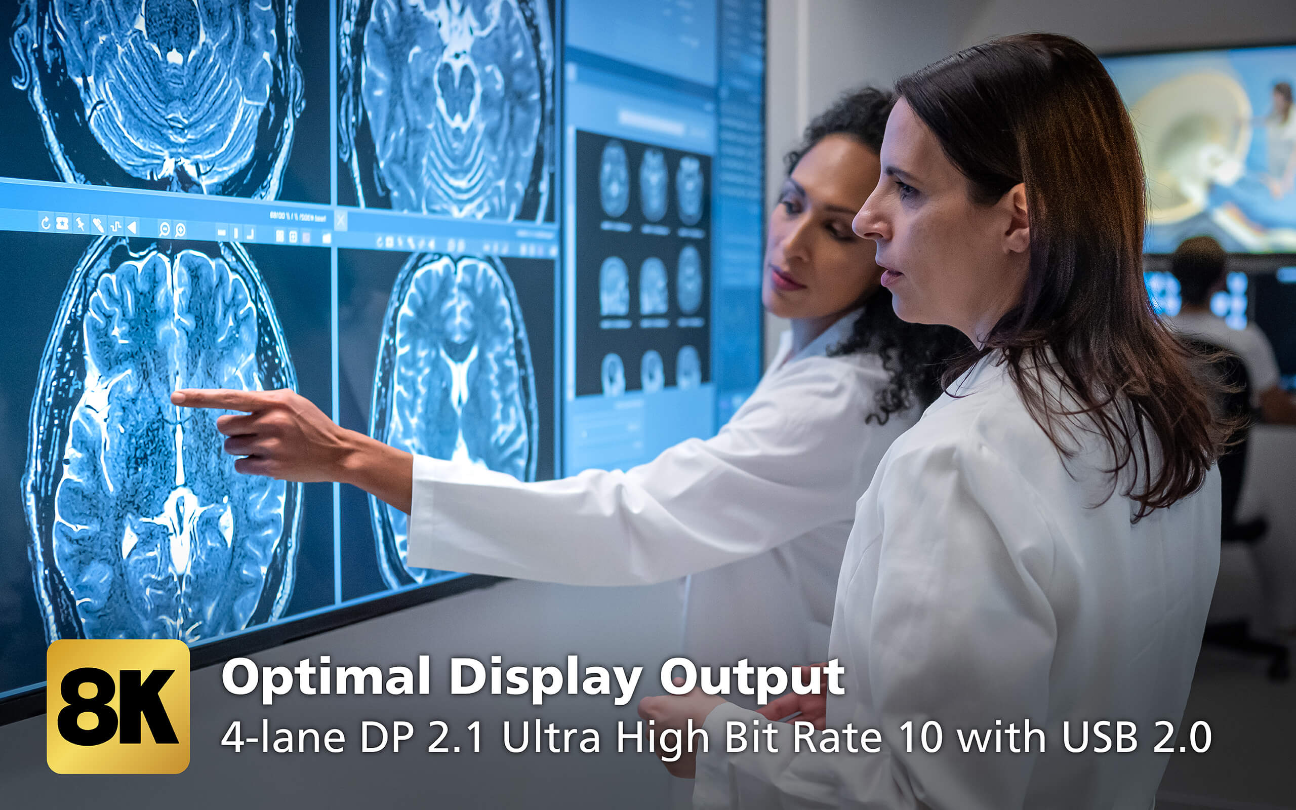 Multi-Display Setup to Facilitate Live Feeds