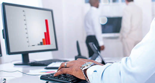 Worldwide Financial Institution Outfits Local Server Rooms with Altusen by ATEN 16-Port IP KVM and 17” LCD Console Enterprise Solution for Quick and Easy Remote Control