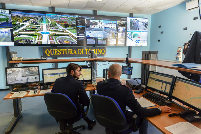 Tre kontrollrum för stadsövervakning, Italien
