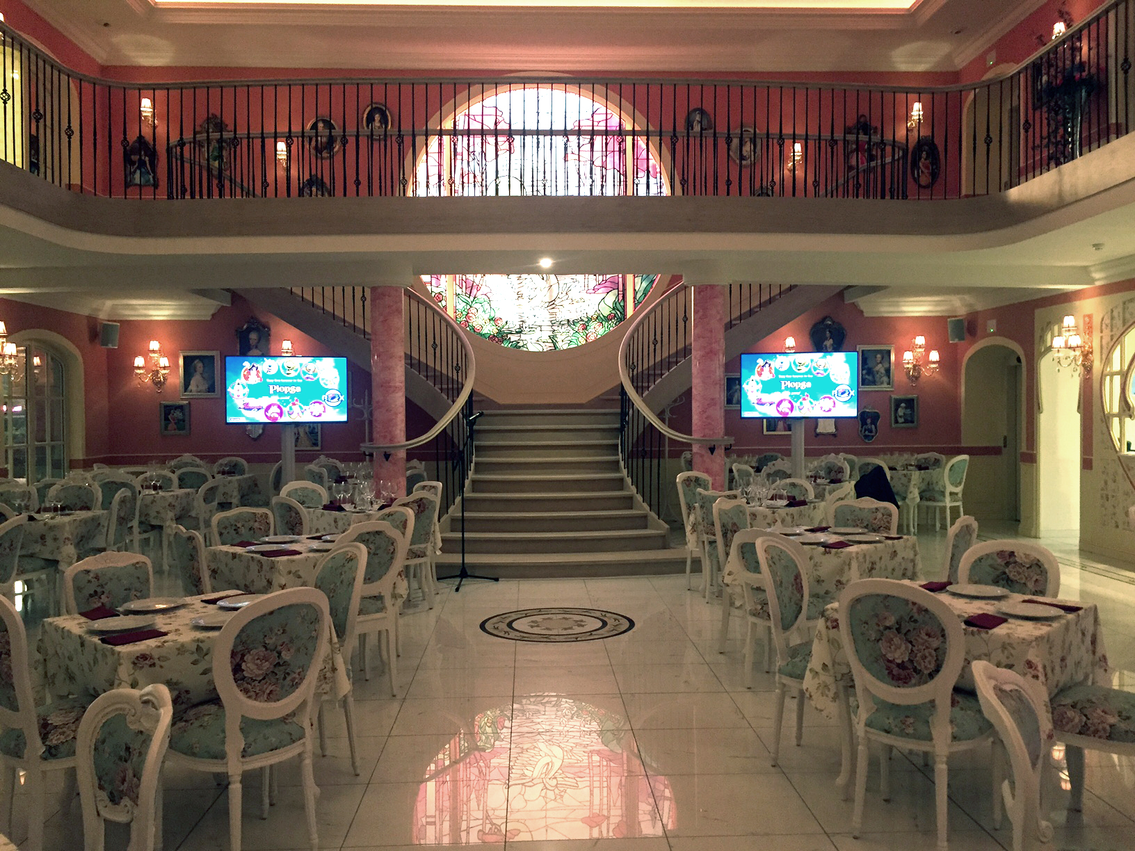 Trådlös videoförlängning på Plopsaland De Panne, Belgien.