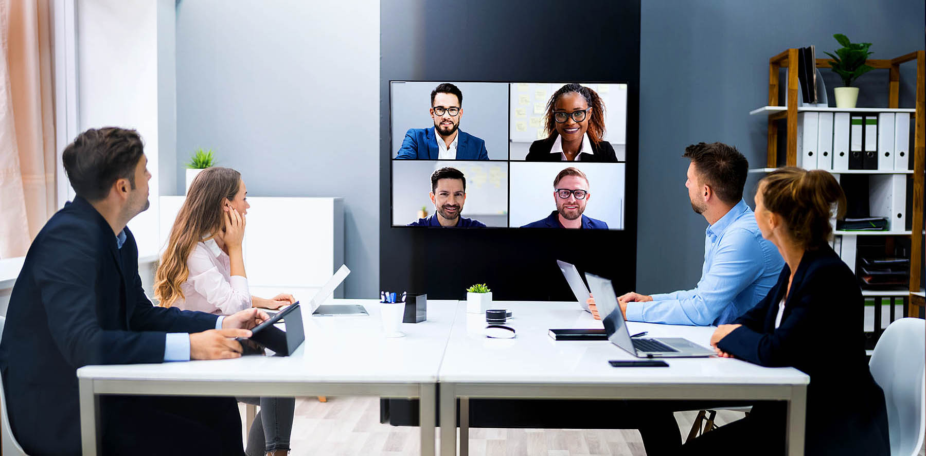 Hybrid Meeting Room(Capacity 10-12)