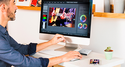 如何用一組滑鼠鍵盤，同時操作電腦與手機？